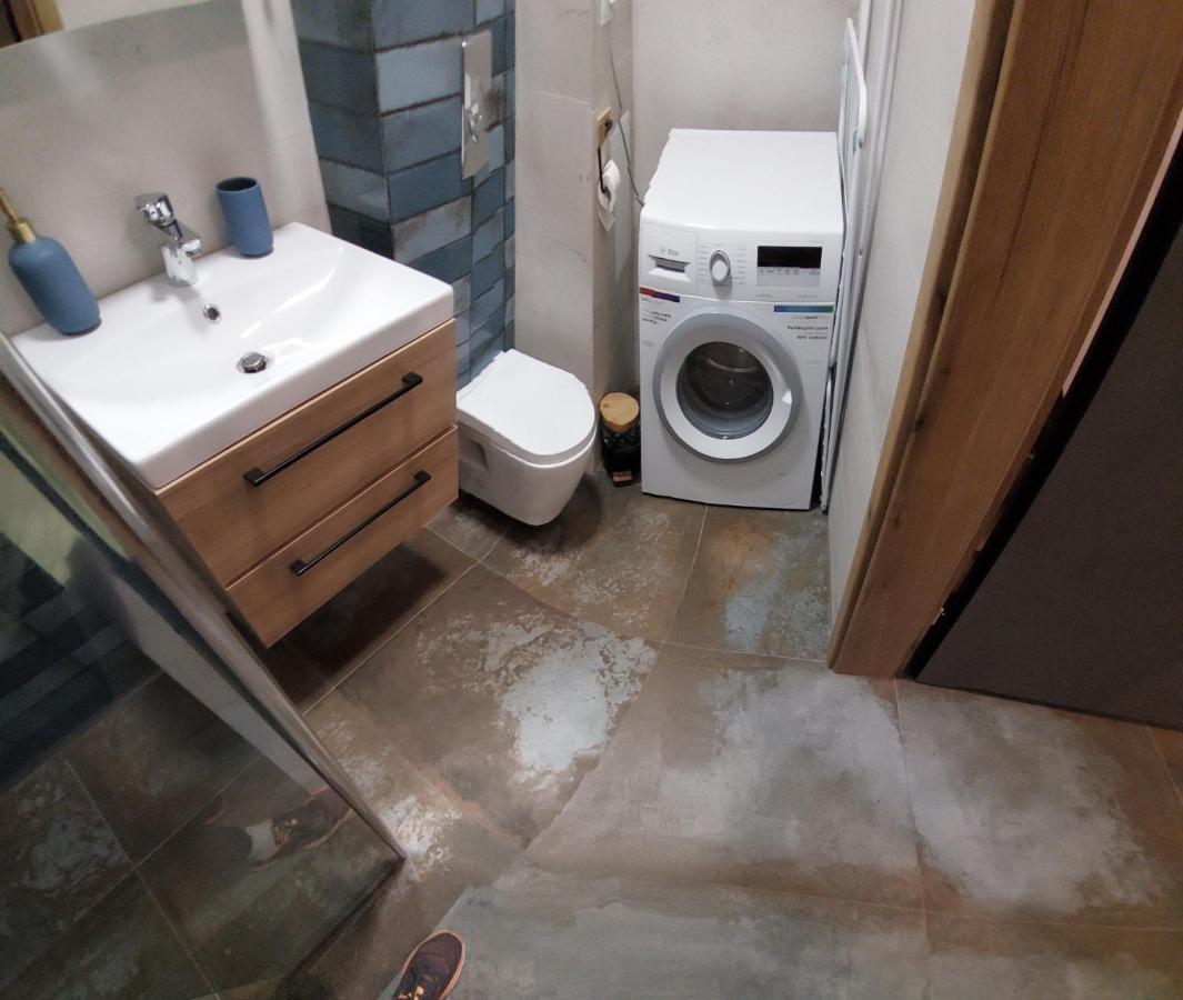 Buko Apartamenty Uniejow Exteriör bild